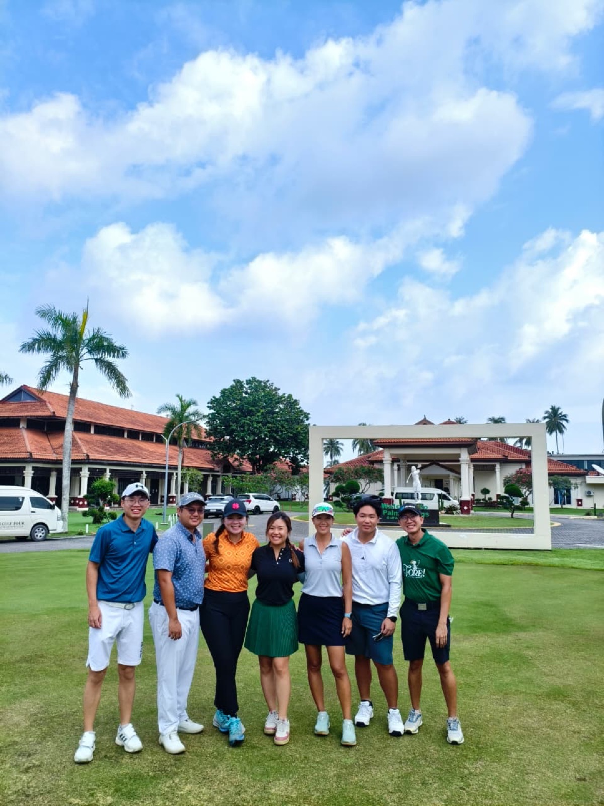 The Eggyolk crew gathered at the clubhouse after a round