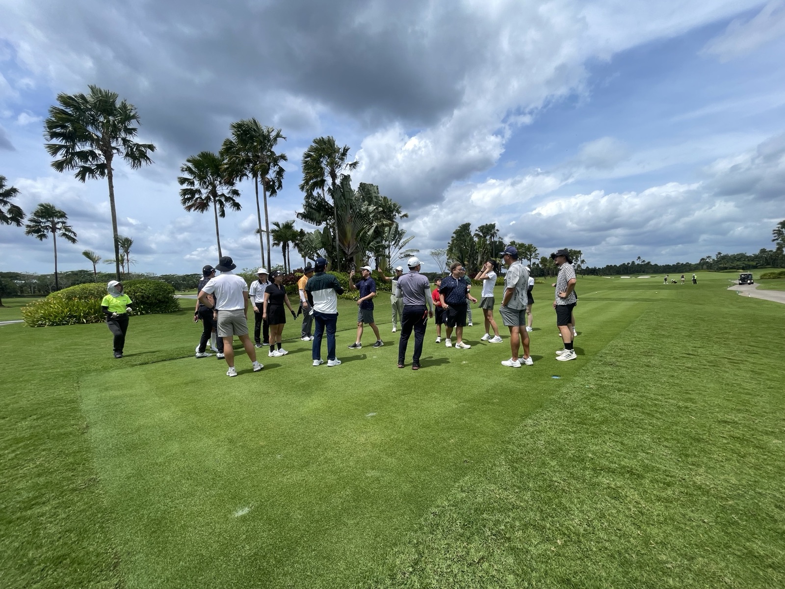 The whole group gathered on the tee box at a recent event